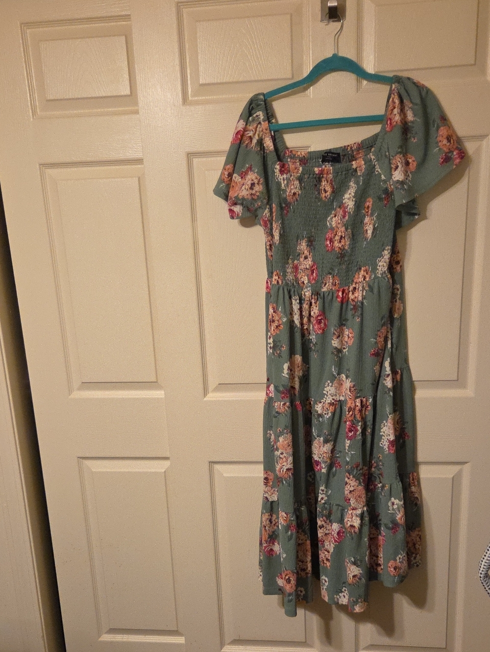 Lane Bryant Sage Green Floral Tiered Maxi Dress Flutter Sleeves & Smocked Bodice